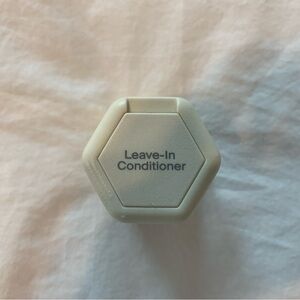 Cadence 1.32 oz leave in conditioner travel container